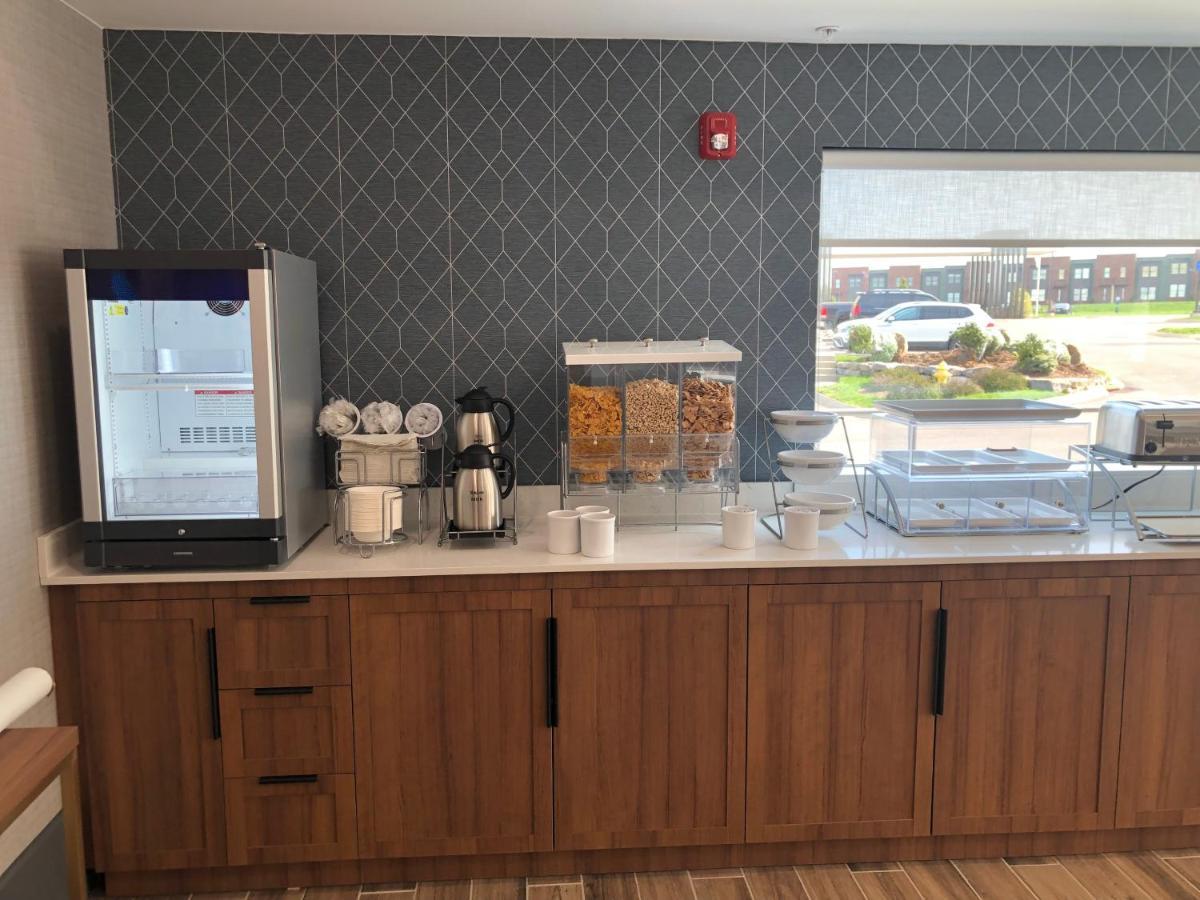 Comfort Inn & Suites Gallatin - Nashville Metro Екстериор снимка