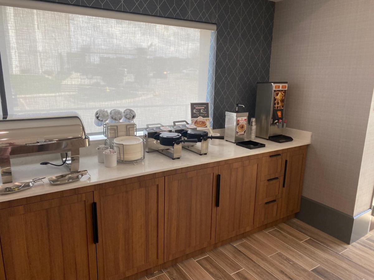 Comfort Inn & Suites Gallatin - Nashville Metro Екстериор снимка