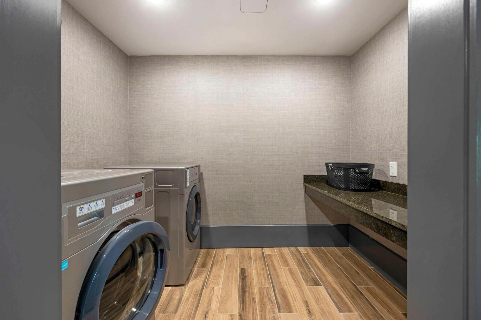 Comfort Inn & Suites Gallatin - Nashville Metro Екстериор снимка