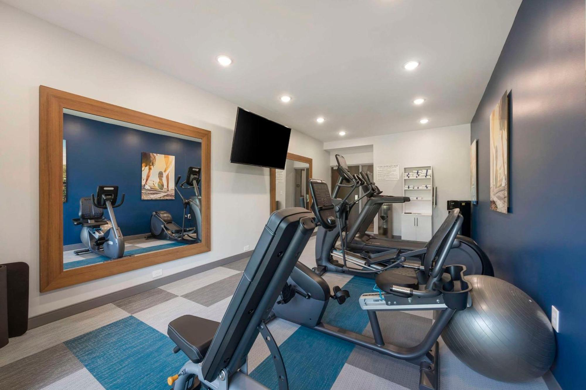 Comfort Inn & Suites Gallatin - Nashville Metro Екстериор снимка